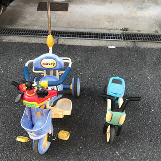 決まりました☆無料で譲ります！三輪車　2台セットの画像