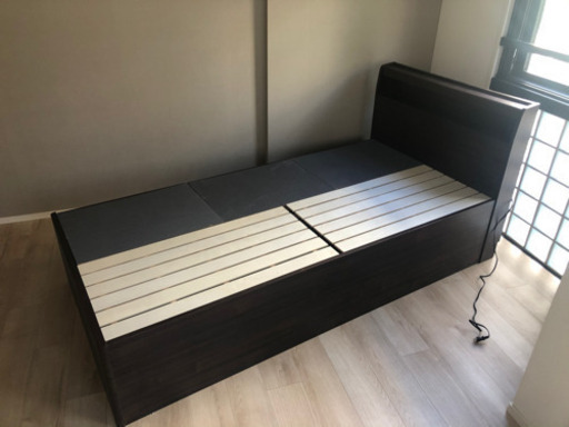 シングルベッド　棚付き
