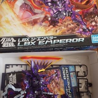 ダンボール戦記　LBXオーディン LBXルシファー LBXジ・エンペラー LBXアキレス  4体の画像