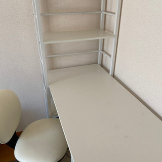 机、イス、引き出し