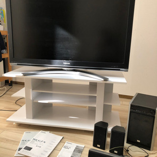 デジタルサラウンドシステムつき液晶テレビ&ラックセット