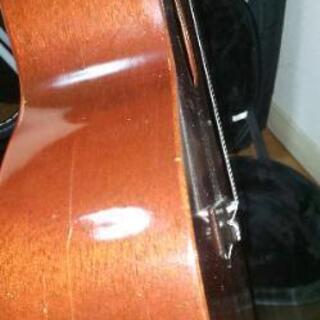 !!アメリカンヴィンテージ ファビラ バリトンウクレレ ハードケース付属!!の画像