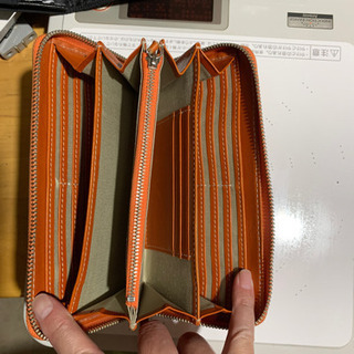 皮の財布です　定価６万円の画像