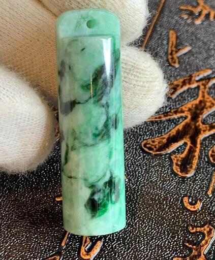 ハンコ　印鑑 ミャンマー産 本翡翠 ヒスイ A貨 緑色 誕生日プレゼント 鑑別書付き 2022072104