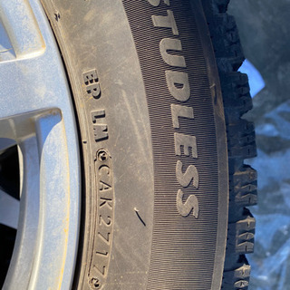 エスティマ2018に付けてたブリジストンのスタッドレスタイヤです。の画像