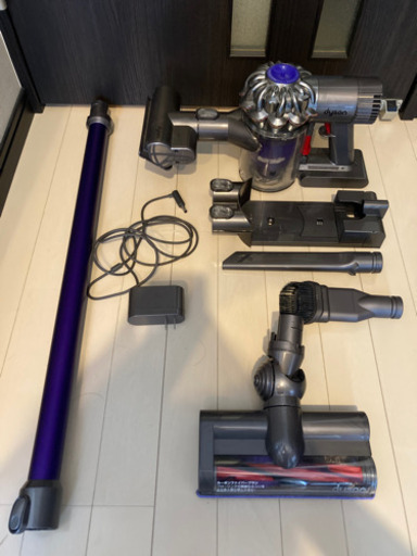 ダイソン　dyson DC62 コードレスクリーナー　掃除機