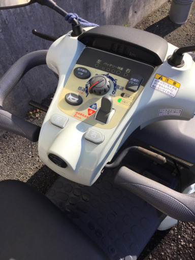 電動車いす(セニアカー)