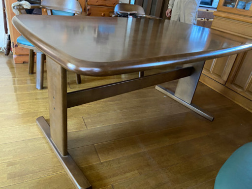 ダイニングテーブル 4人用