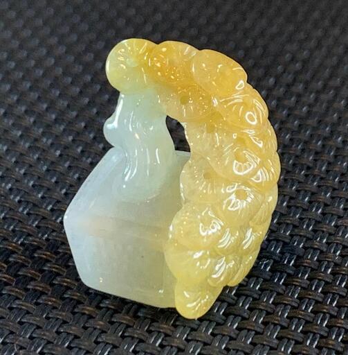 福袋 置物 かわいい 本翡翠 ヒスイ A貨 高級黄色 ツヤツヤ 誕生日プレゼント