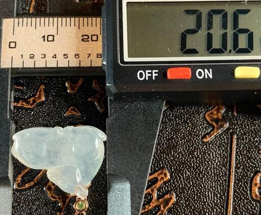 本翡翠　ペンダント  ネックレス 鹿　ミャンマー産　天然翡翠 氷ヒスイ 18k ピンクゴールド ダイヤモンド　縁起物 無病息災　誕生日