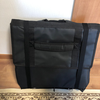 ウーバーイーツ　保冷バッグ