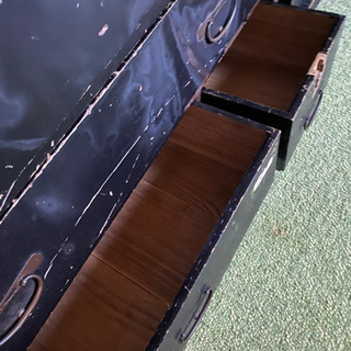 ☆差し上げます☆ 古いタンス　黒色　５段　小引き出し付きの画像