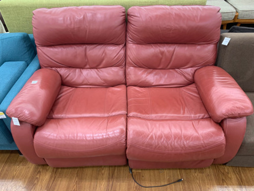 ニトリ　電動リクライニング半皮2人掛けソファ レッド