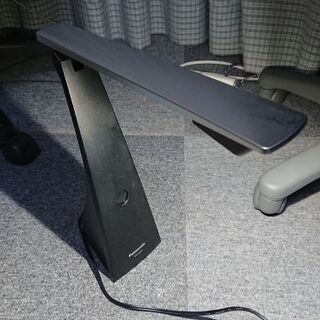 パナソニック　LEDデスクスタンド