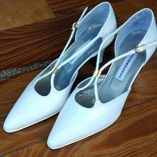 ★完売★SALE★☆USED美品☆　ホワイト・本革ハイヒール