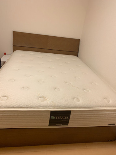 シンプルなダブルベットです。
