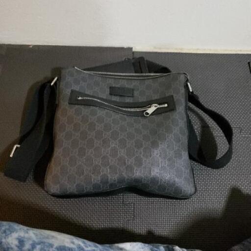 GUCCIバック