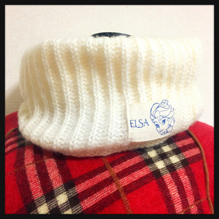 [未使用]アナと雪の女王 エルサ ふんわりスヌード白お子様から大人NOチクチクの画像