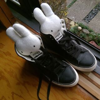 ミッフィー　スニーカー　23.5㎝