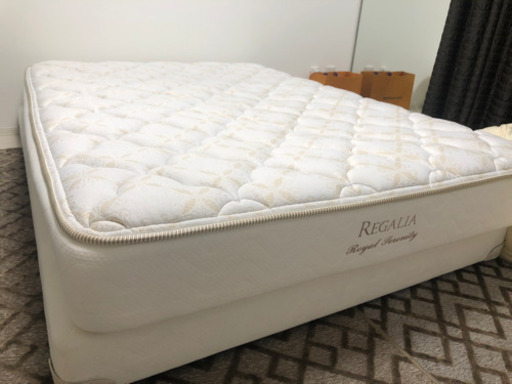 12/9-12/13受渡限定　定価30万→1.5万で譲ります　マットレス&羽毛布団
