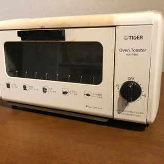 電子レンジとオーブントースターセットの画像