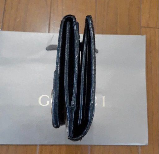 グッチ【GUCCI】ゴールド金具 　長財布！お値下げ！！