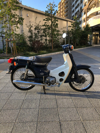 ホンダ　50ccスーパーカブ　角目