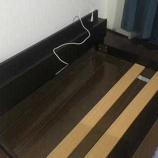 【無料で譲ります】ベッドウッド　シングルの画像