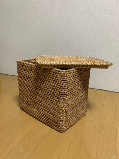 蓋付きカゴ(無印良品)重なるラタン長方形バスケット・特大