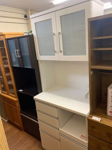 ニトリ　食器棚　2枚扉