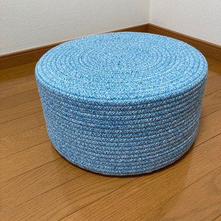 ￥0 硬めのフロアクッションです