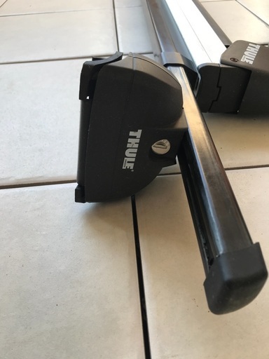 Thule スノーキャリア　Xtender739 フット753