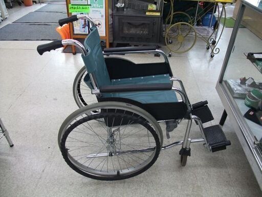 ▻車椅子 自走式 メーカー不明 W62×D106×H85cm 合皮 ☆ PayPay