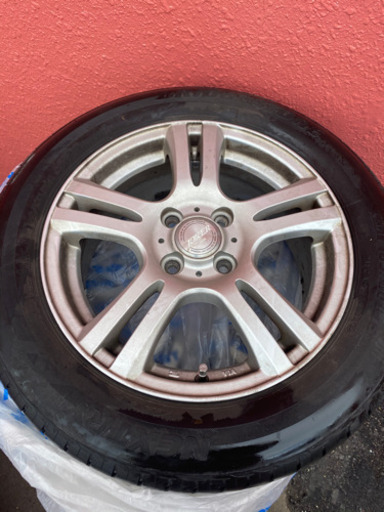 ブリヂストン　夏タイヤ　185/60 R15 84H