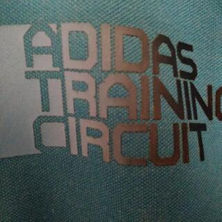 adidasジャージ年代物の画像