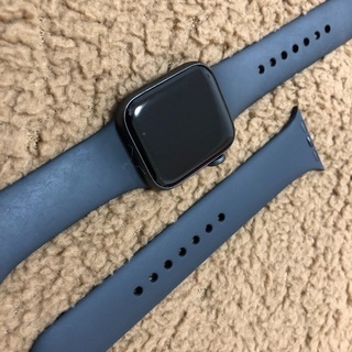 Apple Watch 4 GPS +Cellularモデル40mm