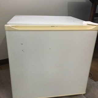 冷蔵庫　小型1ドア