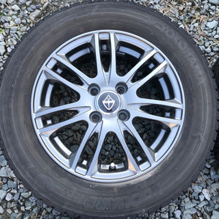 コンパクトカー用 アルミホイール付きスタッドレスタイヤ★175/70R14 84Q★の画像