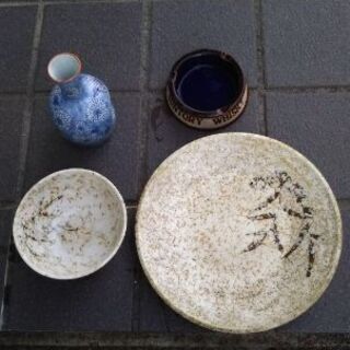 陶器(皿、 御飯茶碗 、徳利 )いかがですか