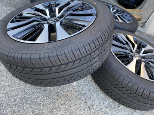 タイヤ18インチ新品同様