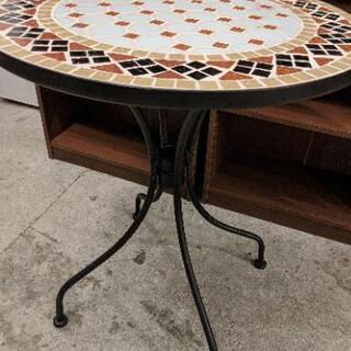 【売約済み】【税込価格！！】　GARDEN FURNITURE アイアン　モザイクタイル　ラウンドテーブル　ガーデンテーブルの画像