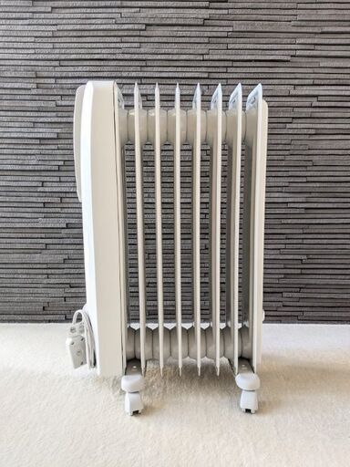 デロンギ オイルヒーター 8~10畳 ☆美品です☆DeLonghi Oil Heater