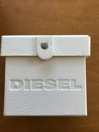 ✨DIESEL(ディーゼル)小物入れ⌚️ 腕時計用の箱
