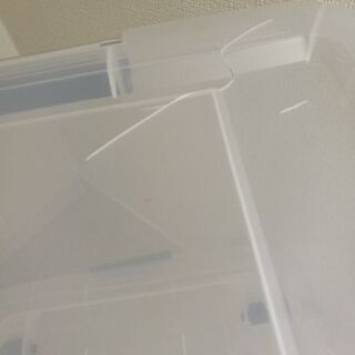 無料　蓋付き衣装ケース4個セットの画像