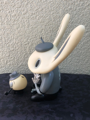 ウサギっぽいフィギュア（ソフビ？）セット
