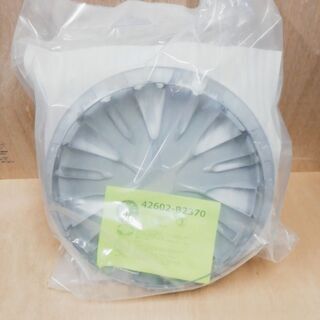 🉐🌈新品未使用 15インチ ダイハツ純正　ホイールキャップ キャスト １枚￥6930を４枚でこの価格🌈の画像