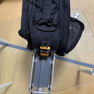 ロードバイク用サドルバックセット　本体とバッグ