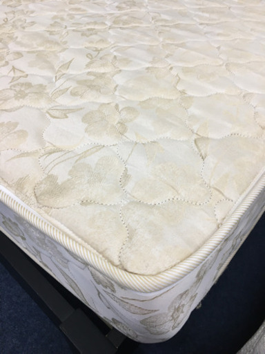 sk0774 【中古】宮付きシングルサイズ　スノコベッド　(マットレス付き)