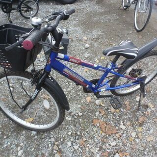 リサイクルショップのダイトーです。 おしゃれアイテム　お持ち帰り価格　値下げ　子供用自転車　22インチの画像