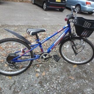 リサイクルショップのダイトーです。 おしゃれアイテム　お持ち帰り価格　値下げ　子供用自転車　22インチの画像